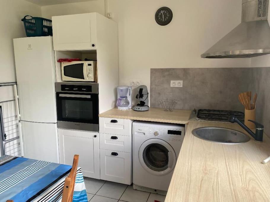 Petite Maison En Auvergne Giat ภายนอก รูปภาพ