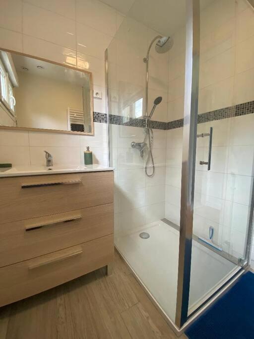 Petite Maison En Auvergne Giat ภายนอก รูปภาพ