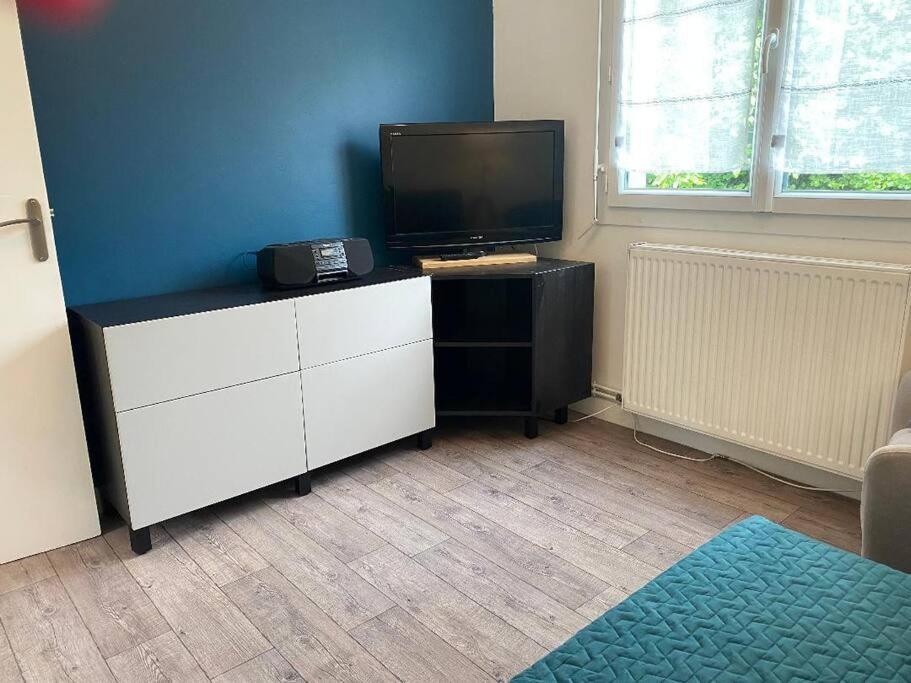 Petite Maison En Auvergne Giat ภายนอก รูปภาพ